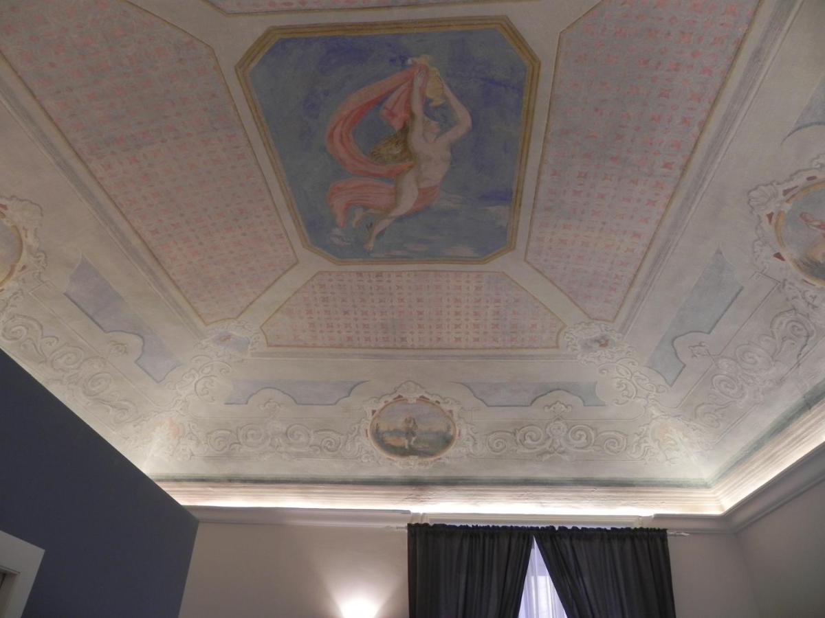 Palazzo Del Verga Catania-Fontanarossai nemzetközi repülőtér Kültér fotó